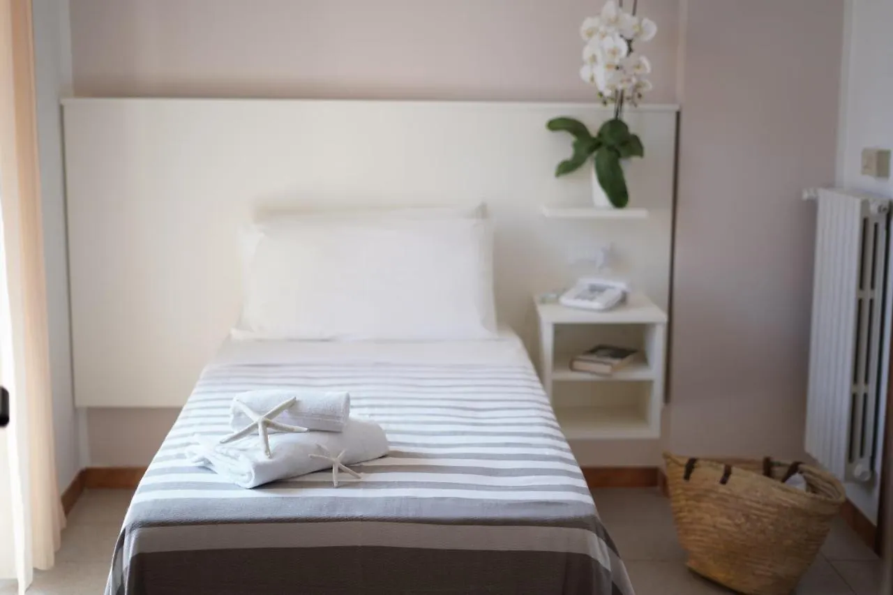 Hotel Villa Paolina Pietra Ligure 2*,